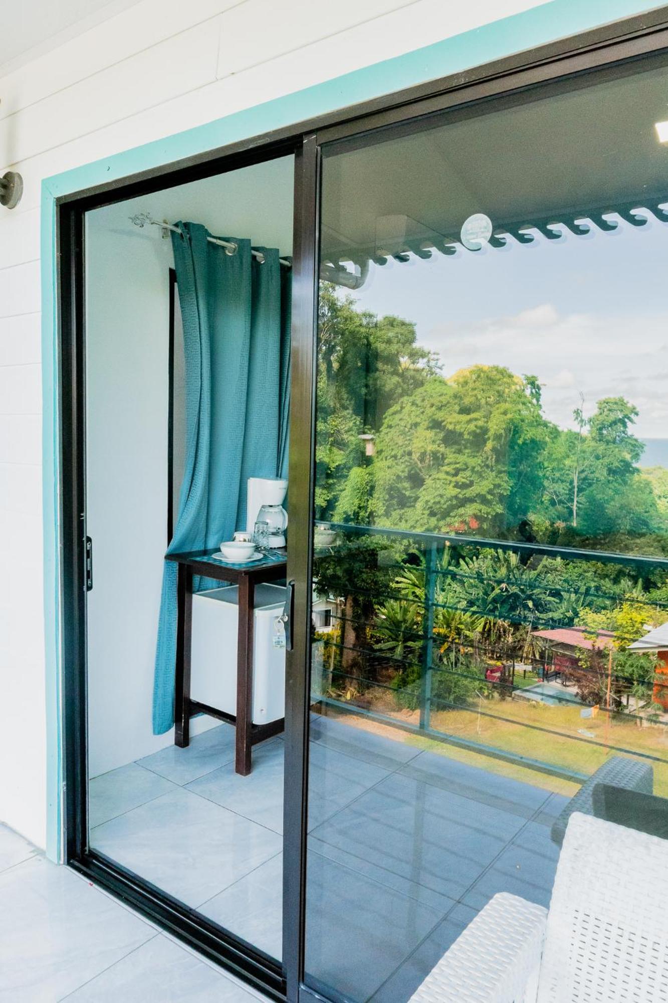 Ocean'S Breeze Apartment And Rooms Puerto Viejo de Talamanca Δωμάτιο φωτογραφία