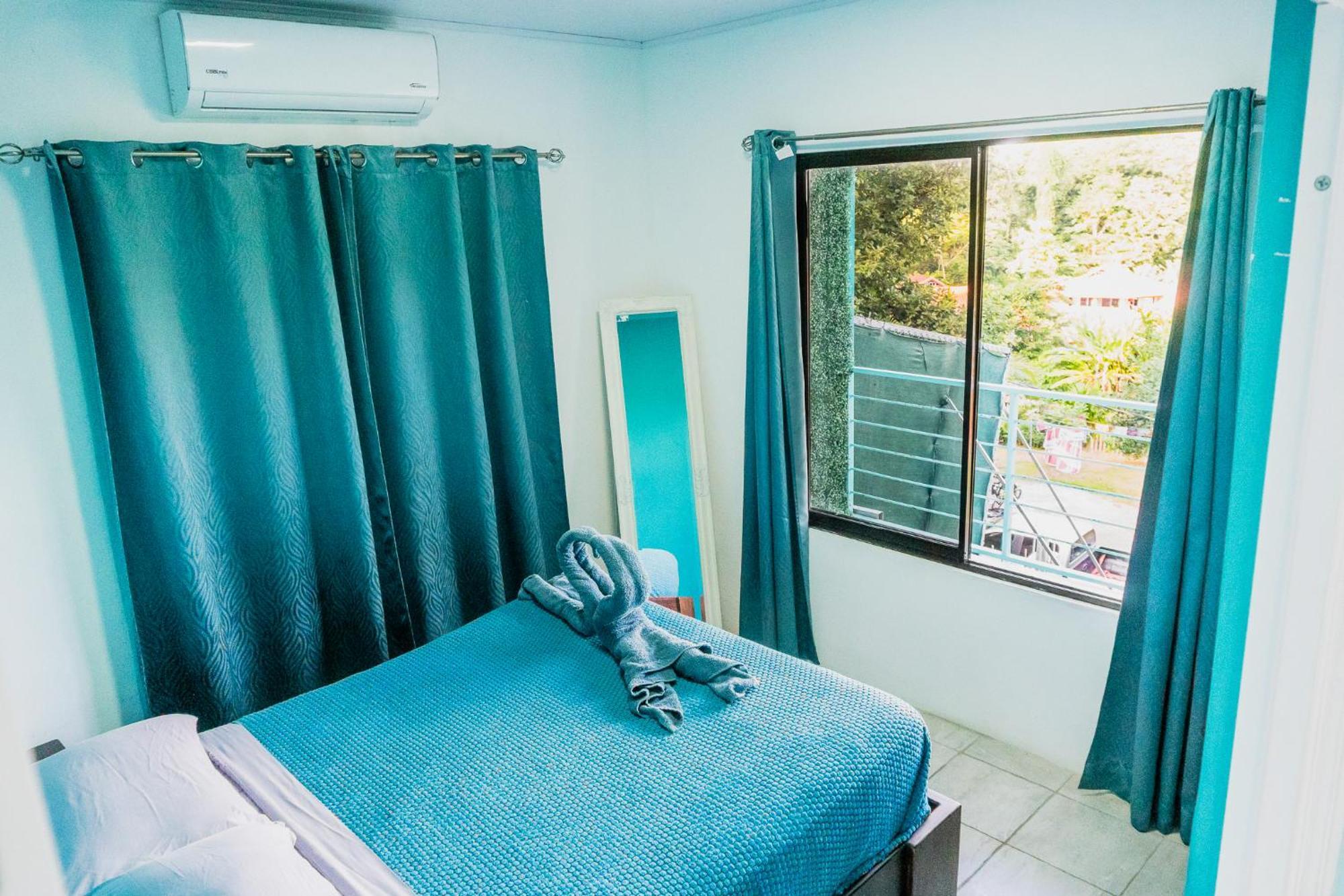 Ocean'S Breeze Apartment And Rooms Puerto Viejo de Talamanca Εξωτερικό φωτογραφία