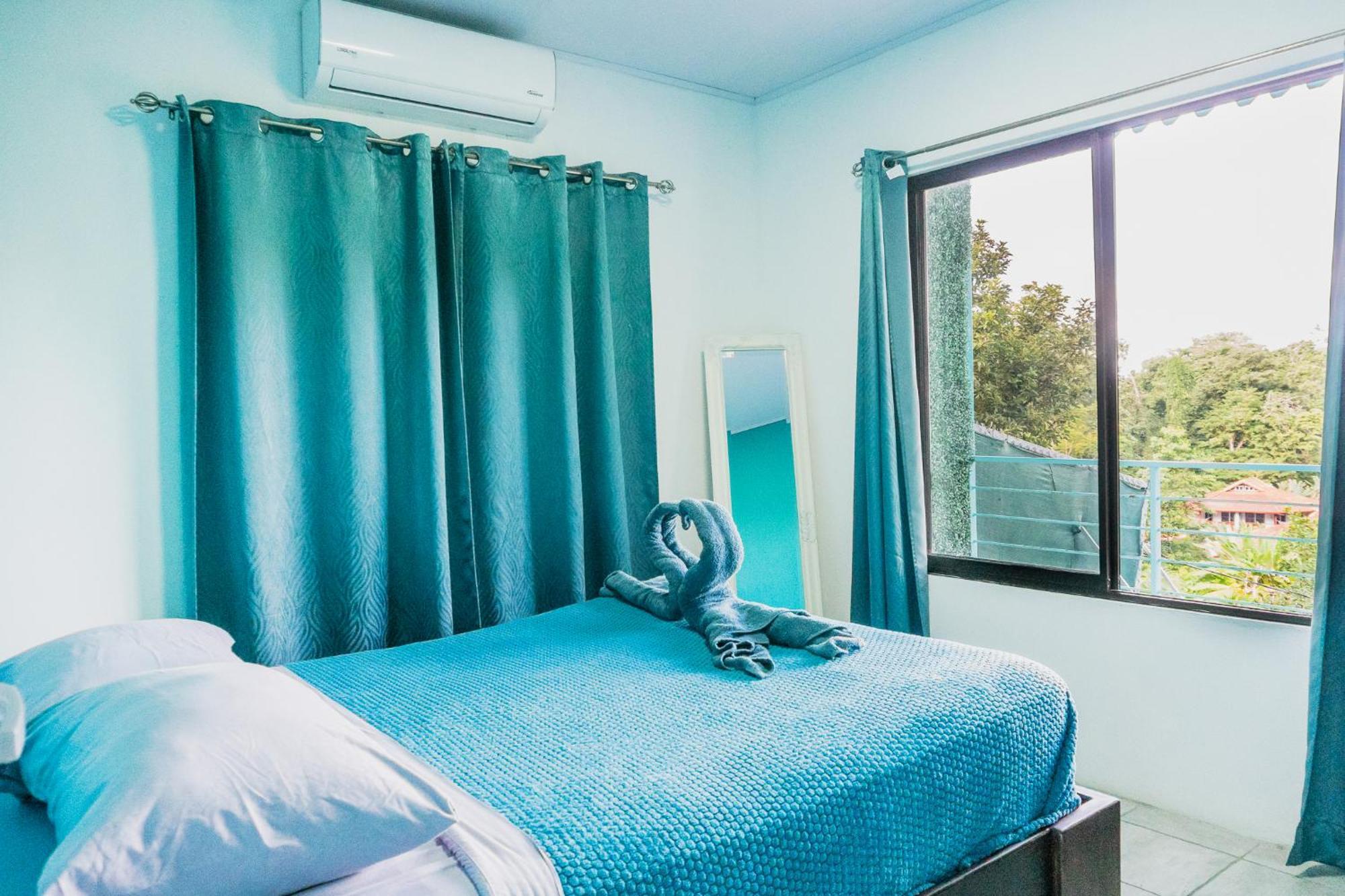Ocean'S Breeze Apartment And Rooms Puerto Viejo de Talamanca Εξωτερικό φωτογραφία