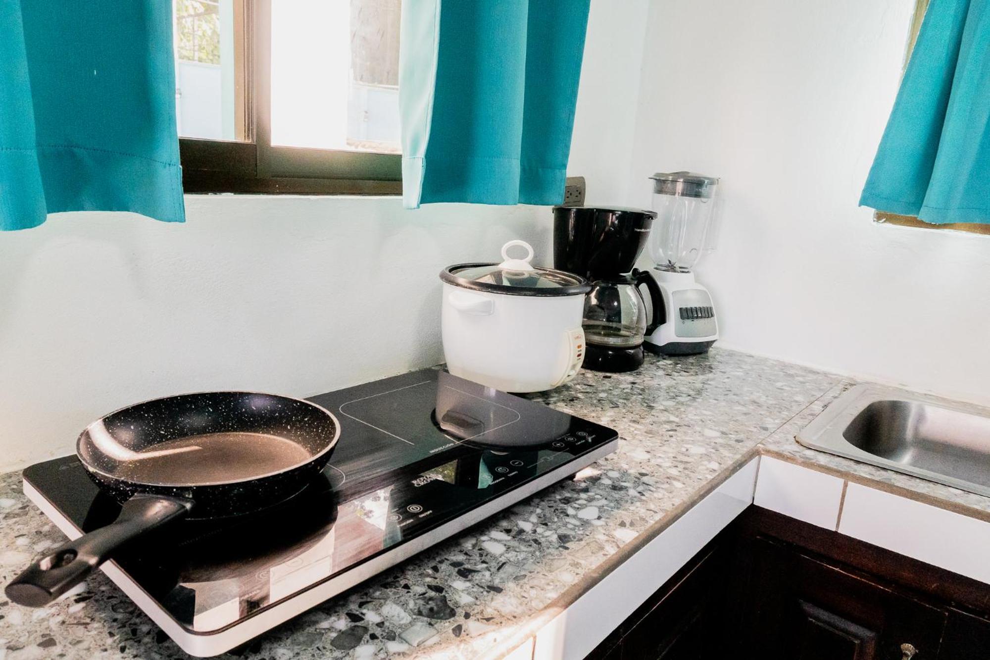 Ocean'S Breeze Apartment And Rooms Puerto Viejo de Talamanca Εξωτερικό φωτογραφία
